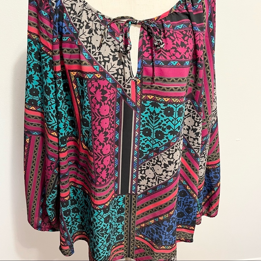 ➕ BB Dakota Patchwork Multi Patterned Blouse Womens Plus Size 3X - Picture 4 of 11